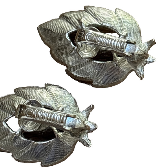 Sarah Coventry Silver & Rhinestone Leaf Jewelry Set Necklace & Clip-On Earrings - Picture 6 of 7